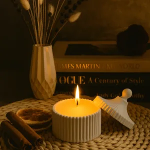 Minimalist Tasarım Mumluk & Uzun Ömürlü Kokulu Mum