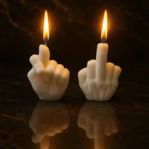 Dekoratif 2’li El Hareketi Mum Seti – Arkadaşlarınıza esprili bir hediye.